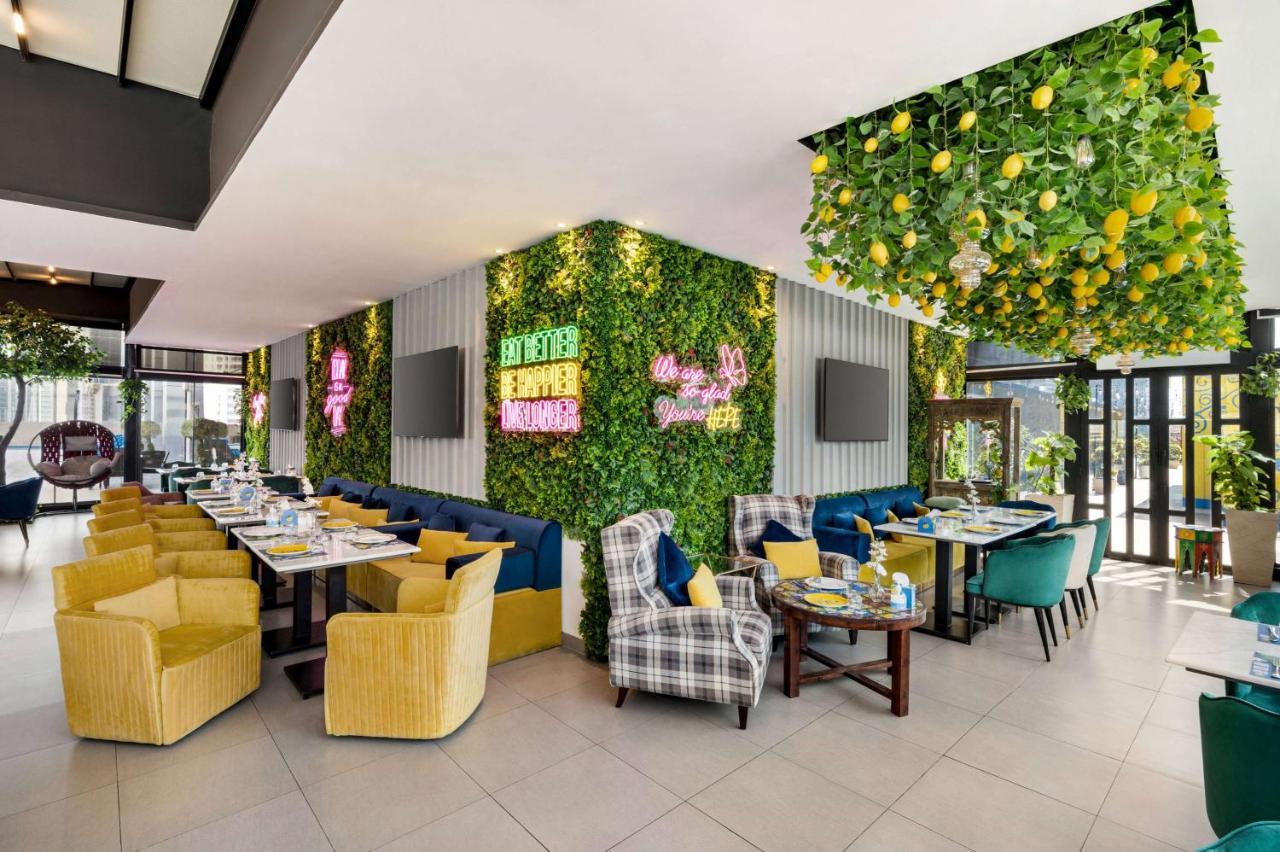 מלון Wyndham Doha West Bay מראה חיצוני תמונה The interior of the restaurant