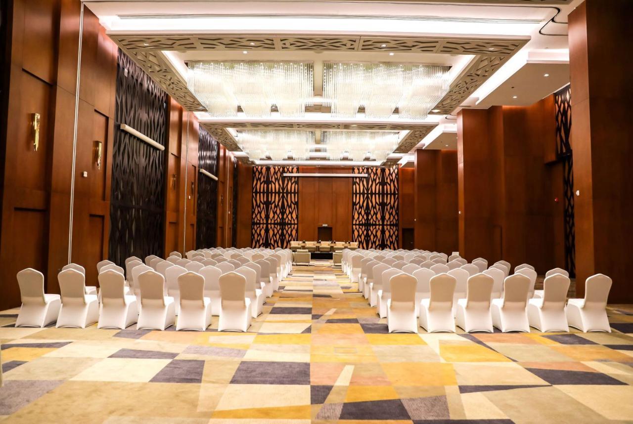 מלון Wyndham Doha West Bay מראה חיצוני תמונה The Grand Ballroom