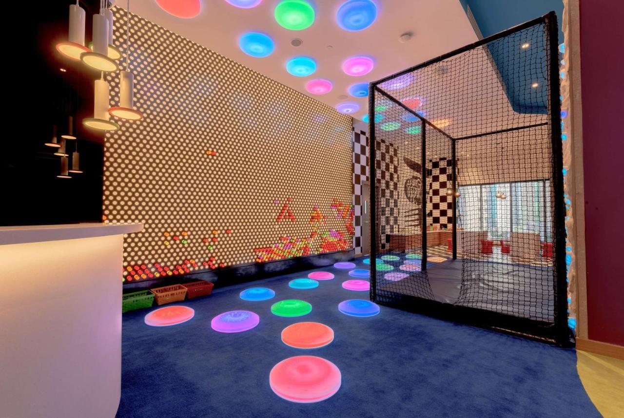 מלון Wyndham Doha West Bay מראה חיצוני תמונה The Children's Museum of Oakville