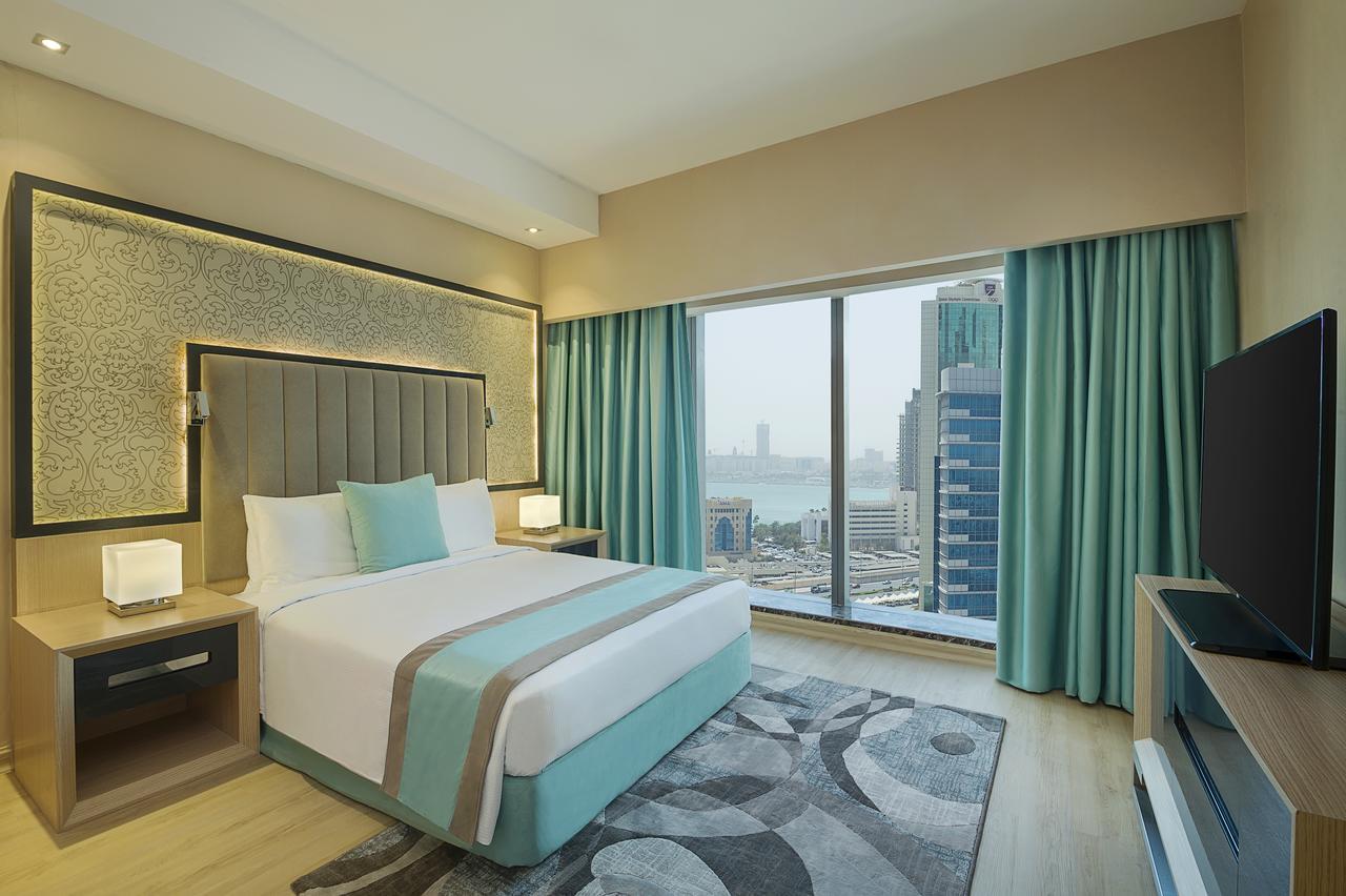 מלון Wyndham Doha West Bay מראה חיצוני תמונה A bedroom at the hotel